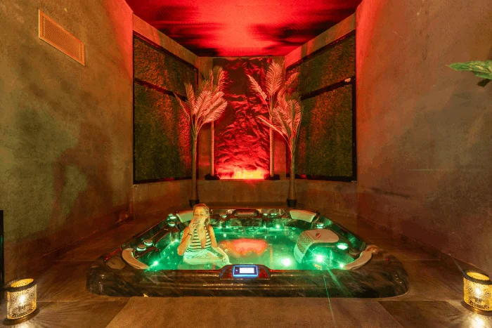 Suite INTENSE – Suite d’exception avec piscine intérieure privée