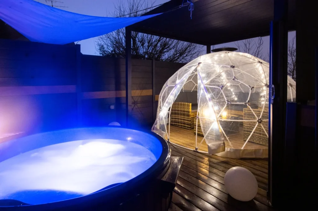 La Courtisane – Love Room avec jacuzzi privatif en Alsace ❤️